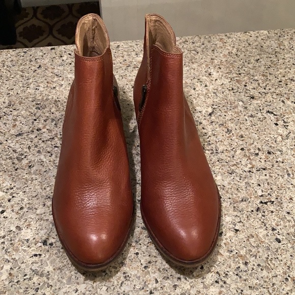 Size 8 Women’s Splendid Hamptyn Split Bootie - Picture 9 of 9